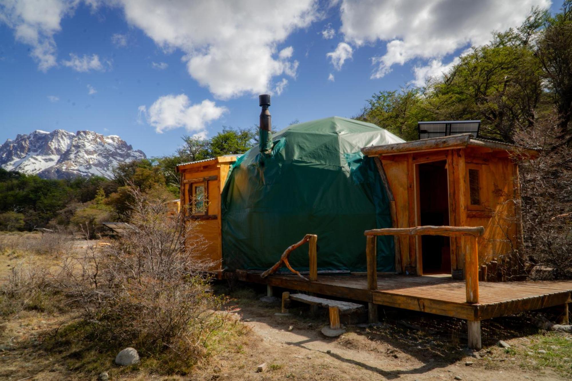 ホテル Patagonia Eco Domes エル・チャルテン エクステリア 写真